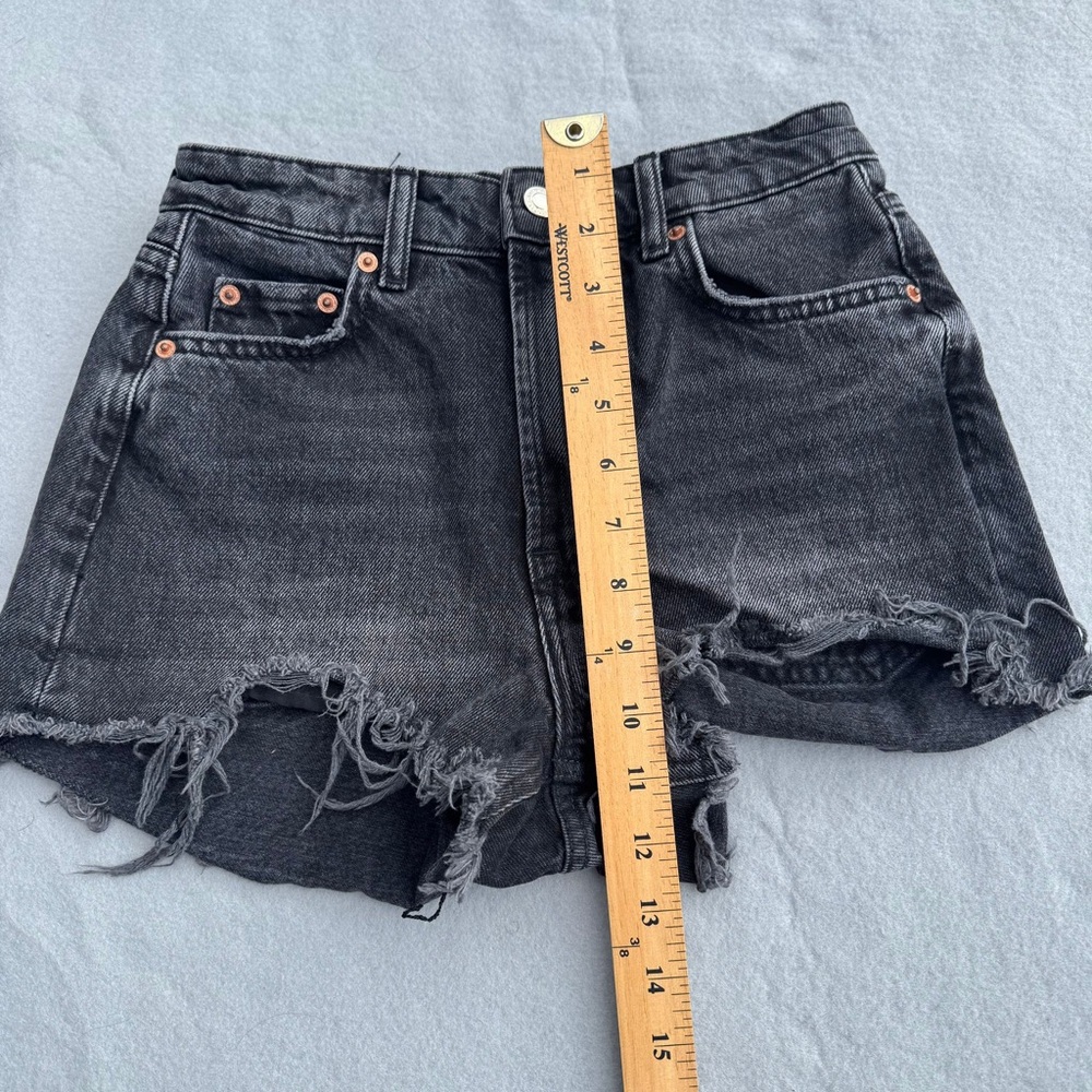 Zara High Waist Black Denim Shorts – Distressed Frayed Hem, Size 2 - Picture 4 of 7